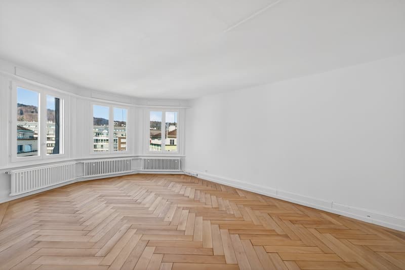 Charmante 3-Zimmer-Wohnung mit Stadtblick im Herzen von Luzern (2)