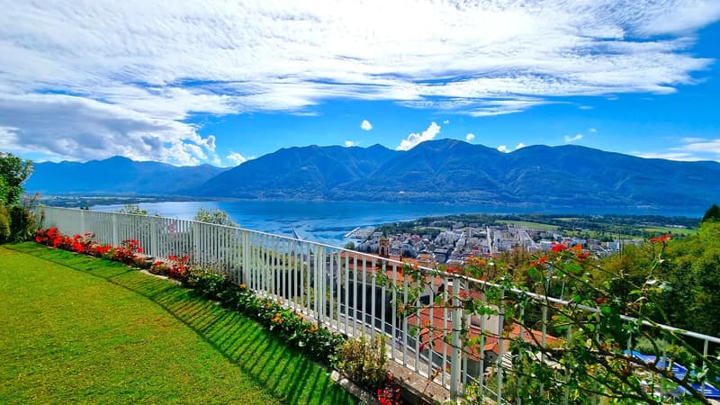 5.5 locali con vista panoramica sul Lago Maggiore! (1)