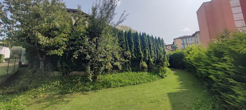 Incantevole casa unifamiliare a Vacallo – 4.5 locali con giardino (5)
