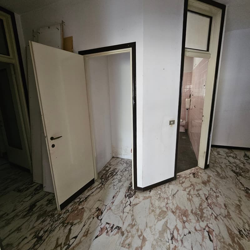 Appartamento spazioso di 4.5 locali in vendita a Varese – Via Felice Orrigoni 2 (15)