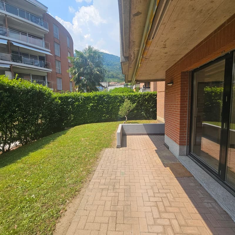 Luminoso appartamento di 3.5 locali a Manno con giardino – disponibile da settembre (14)