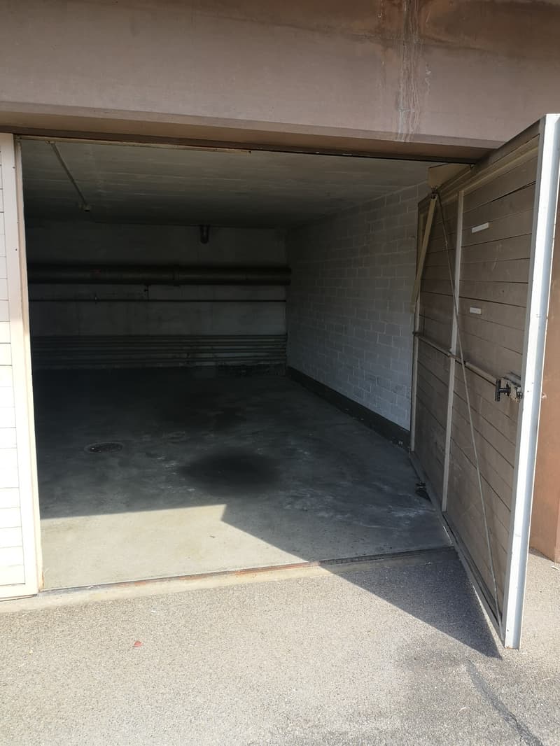Garagenbox im Würzenbach zu vermieten (2)