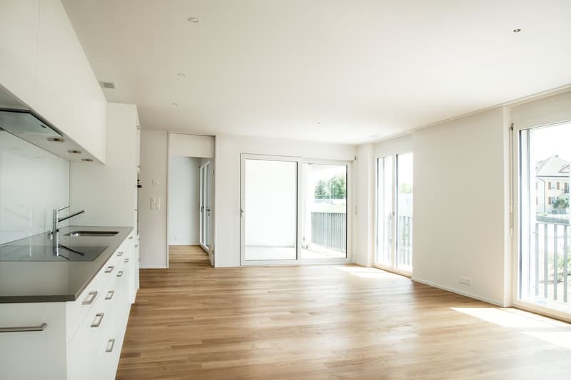 Moderne Helle 3.5-Zimmer-Wohnung mit Balkon in Sursee (2)