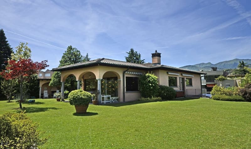 Villa con giardino e terreno edificabile a Lugano-Gentilino-Collina D’Oro (2)