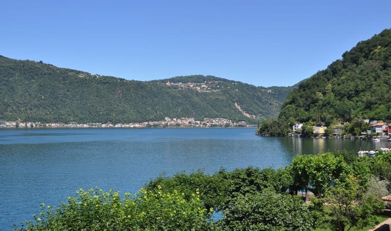 Attico con grande terrazza affacciato sul lago di Lugano (10)