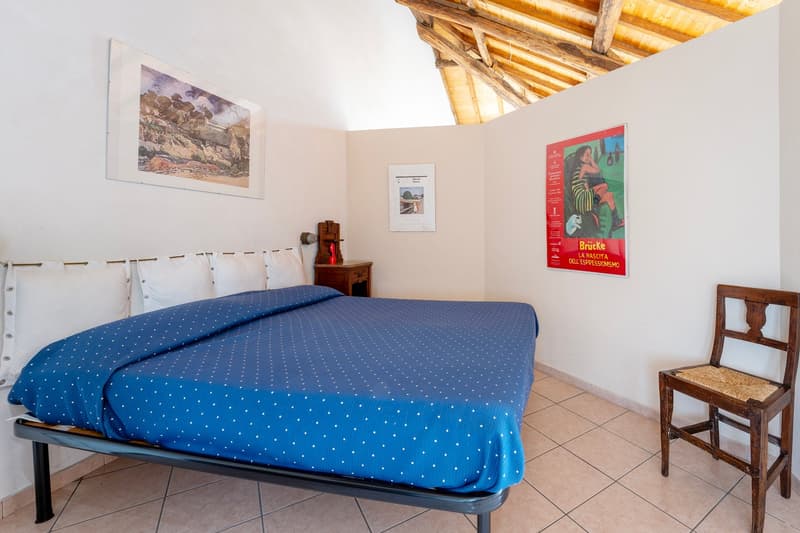 Villa storica con ampio giardino a Cadegliano Viconago (18)