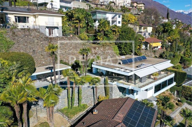Esclusiva villa di lusso con stupenda vista lago (3)