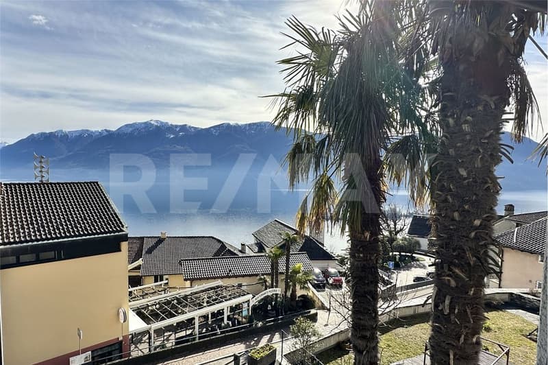 Immobile da ristrutturare con vista lago nel cuore del paese (2)