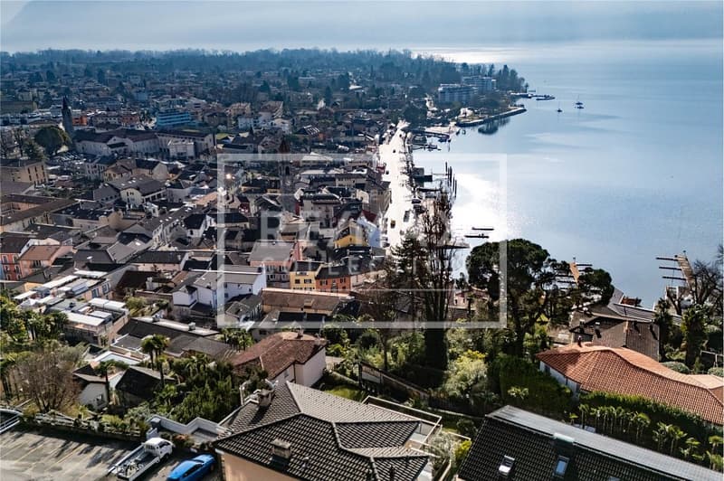 Affascinante casa con vista lago in posizione privilegiata ad Ascona (4)