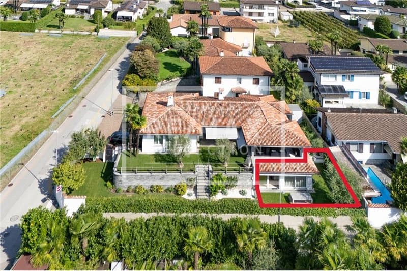 3.5 locali in casa bifamiliare con giardino (1)