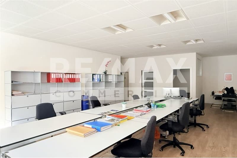 Spazio commerciale/ufficio di ca. 110 m² a Minusio  espandibile e versatile (2)