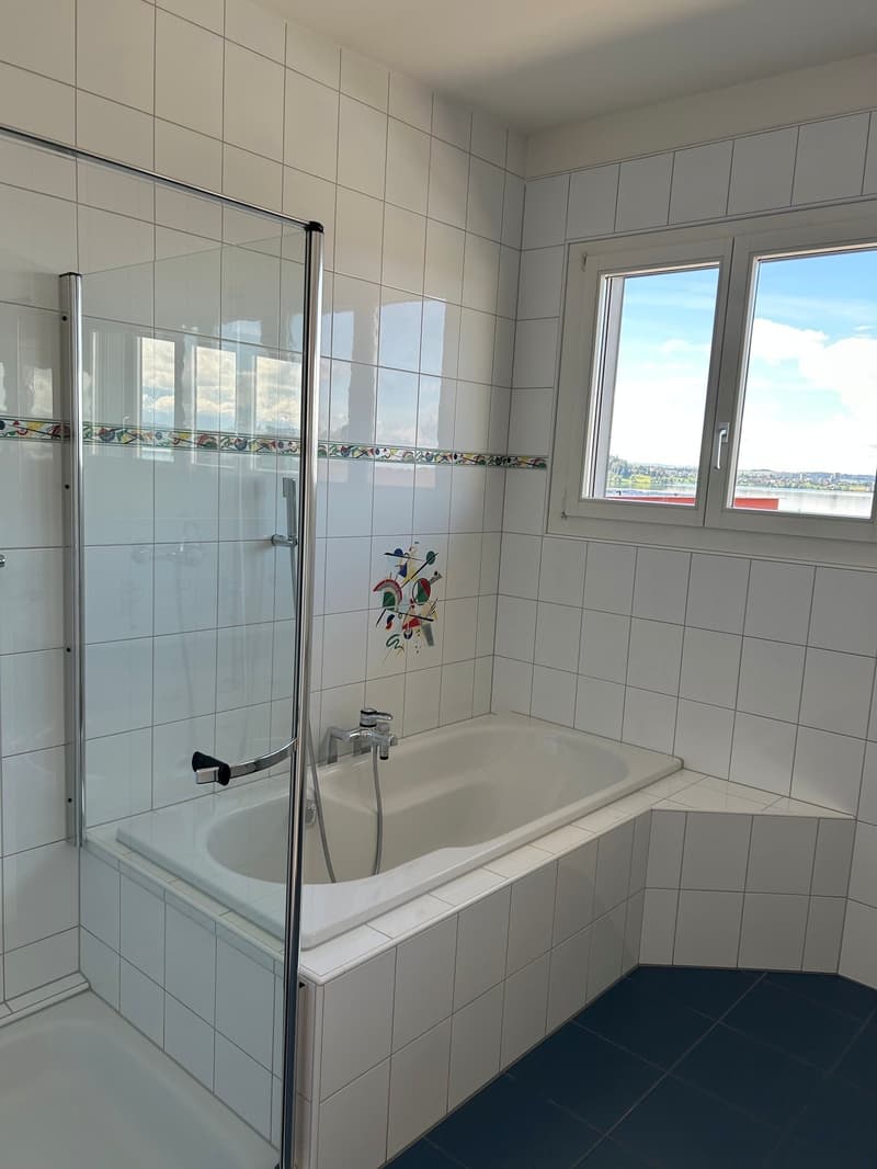 Wohnen auf höchstem Niveau – exklusive 6-Zimmer-Attikawohnung in Oberwil bei Zug (19)