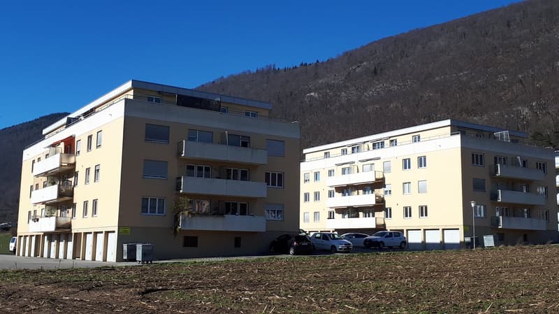 Helle 3-Zimmer-Wohnung mit Balkon und Panoramablick in Pieterlen (1)