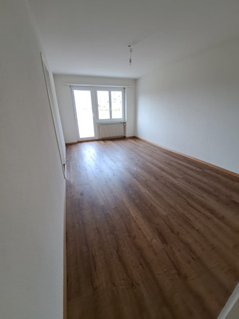 Helle 3-Zimmer-Wohnung mit Balkon und Panoramablick in Pieterlen (12)