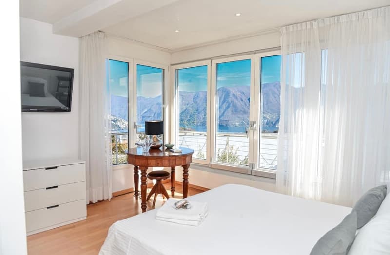 Fantastico attico di 4.5 loc sulle colline di Lugano con bellissima vista lago. (4)