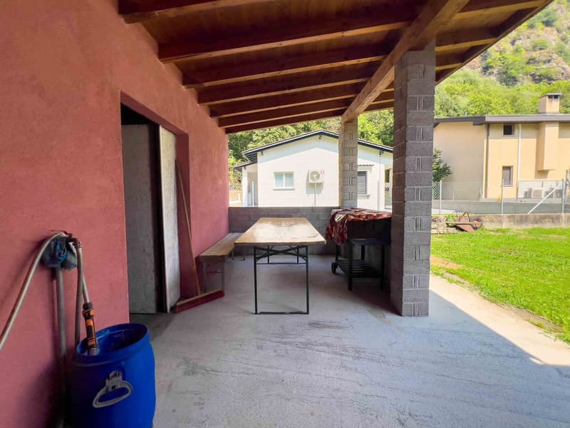 Casa di 6 locali a Pollegio con giardino privato (5)
