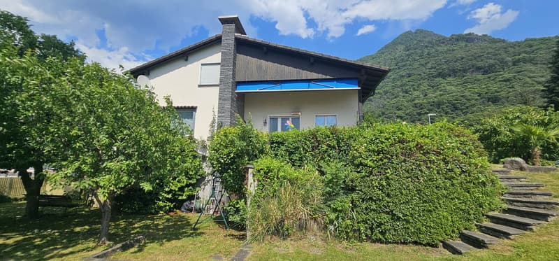 Incantevole casa unifamiliare a due piani ad Arbedo-Castione – disponibile subito (8)