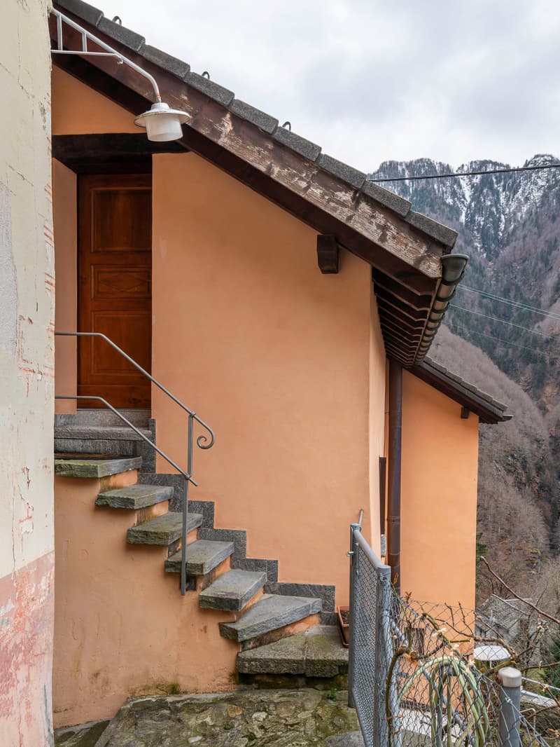 Vendesi caratteristica casa di nucleo (17)