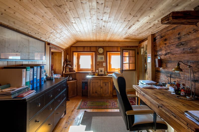 Vendesi meravigliosa casa di montagna (16)