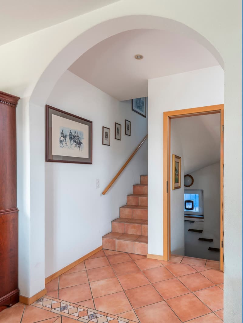 Vendesi graziosa casa con ampio giardino (6)