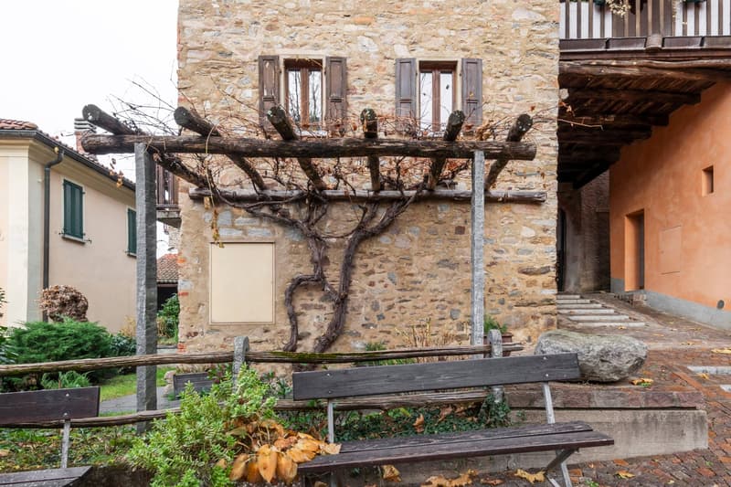 Vendesi caratteristica casa di nucleo Iseo (7)