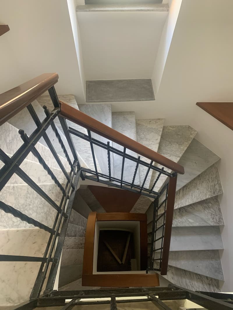 Villa di lusso ristrutturata con giardino nel cuore di Roma (13)