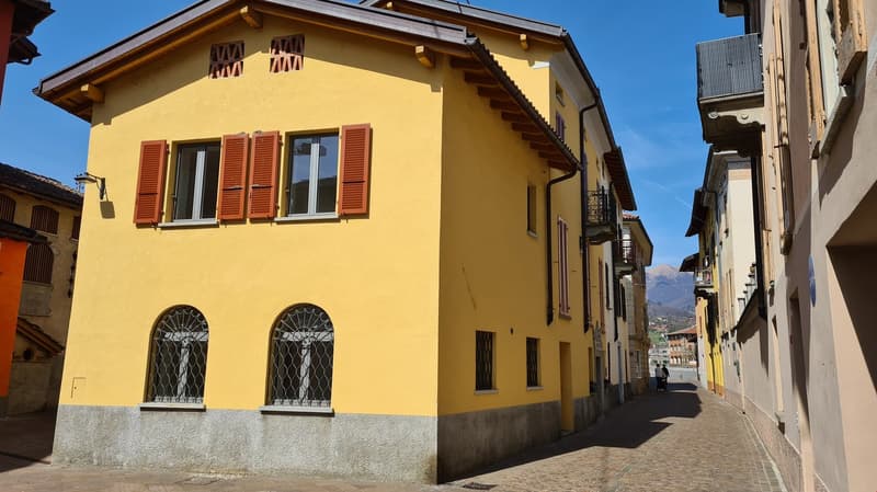 4,5 locali nel centro storico a Caslano (5)