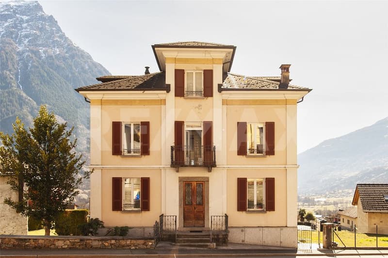 Casa con tre appartamenti (4)