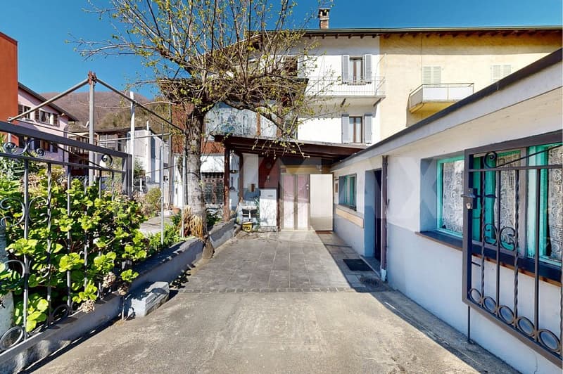 Casa a schiera in prima periferia (3)