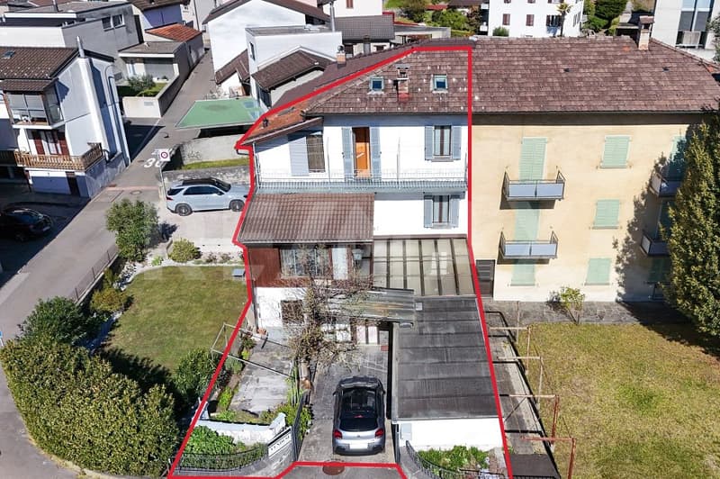 Casa a schiera in prima periferia (1)