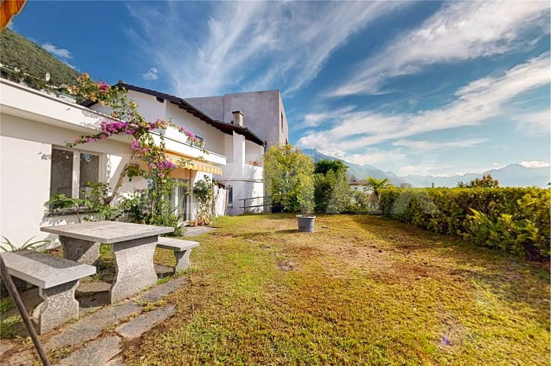 Casa con due appartamenti (3)