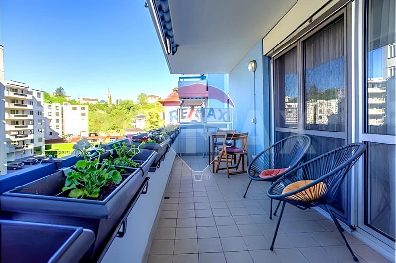 Appartamento di 4.5 locali con grande balcone (3)