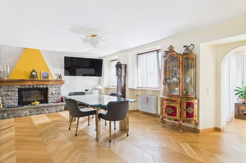 Meride, casa completamente rinnovata con posto auto (2)