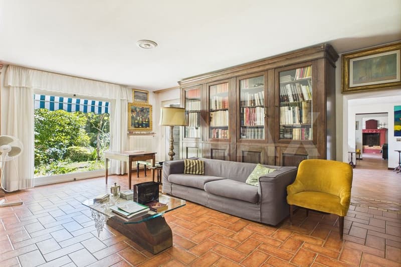 Ampia casa con vista e tanto carattere (4)
