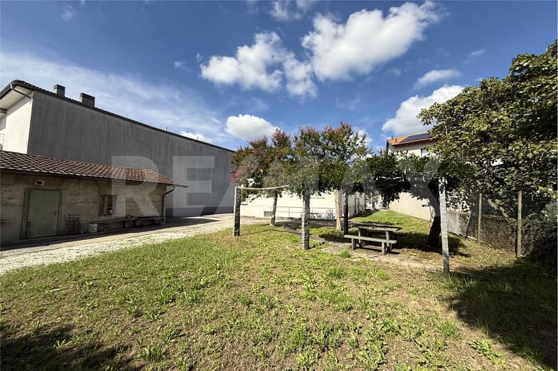 Casa da ristrutturare con terreno edificabile a Genestrerio (Mendrisio) (2)