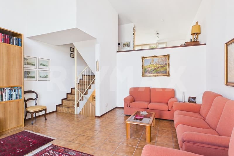 Casa a schiera libera su 4 lati (2)