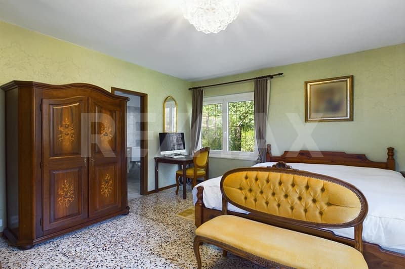 Casa con parco, piscina, orto, garage e bosco (3)