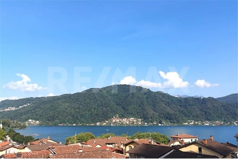 Terreno edificabile con bella vista lago e monti (5)
