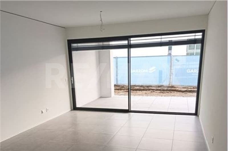 Moderno 2,5 locali con giardino e parcheggio (3)