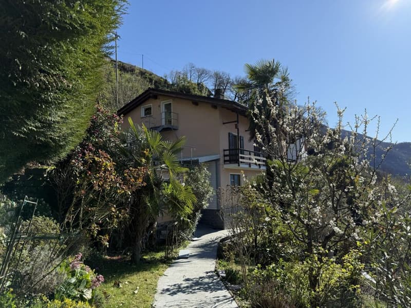 Casa spaziosa in posizione idilliaca (2)