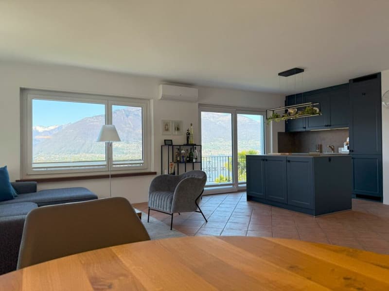 Casa completamente rinnovata con vista da sogno (8)