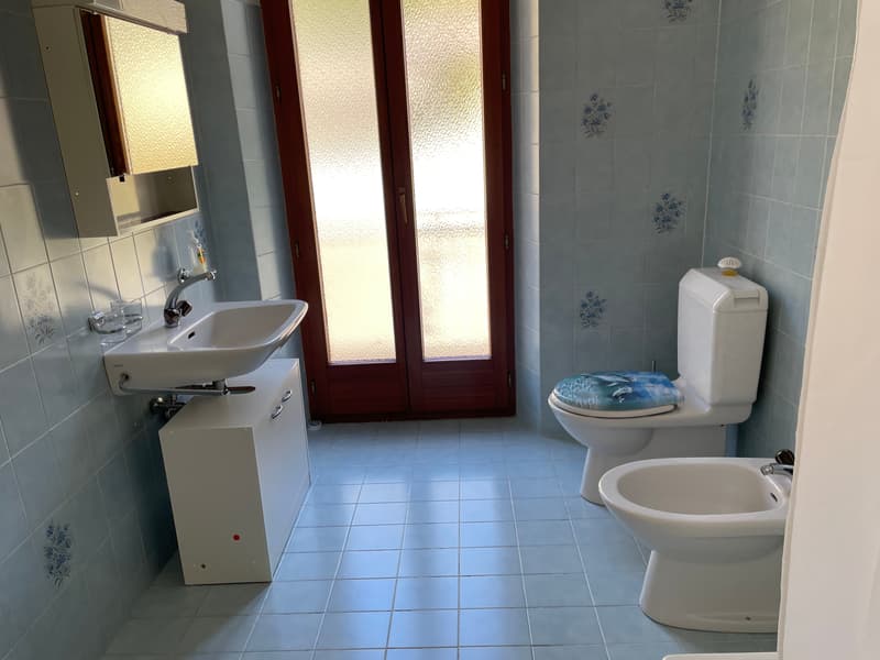 Gordola – Appartement 4 pièces lumineux meublé avec balcon (7)