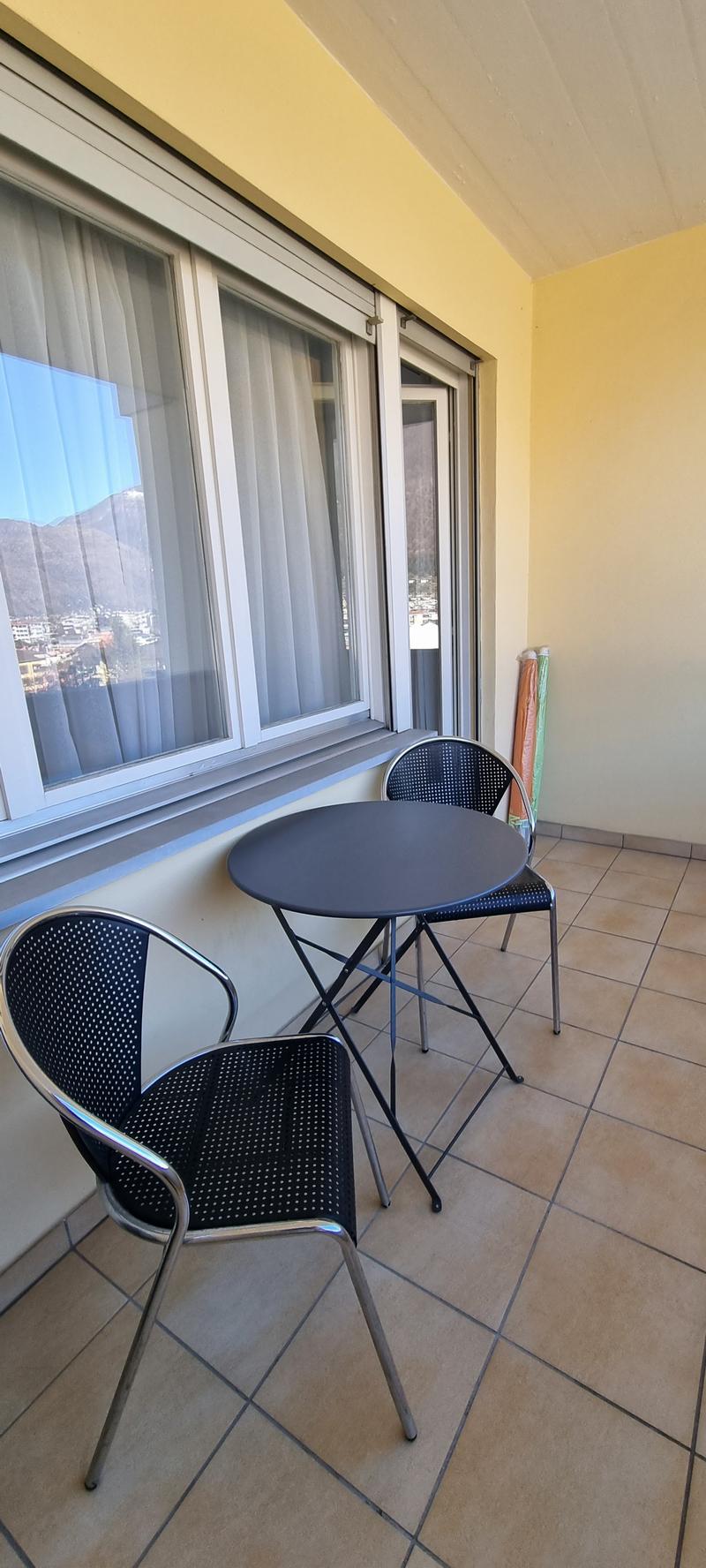 Schöne 2 Zi-Wohnung mit Terrasse, (6)