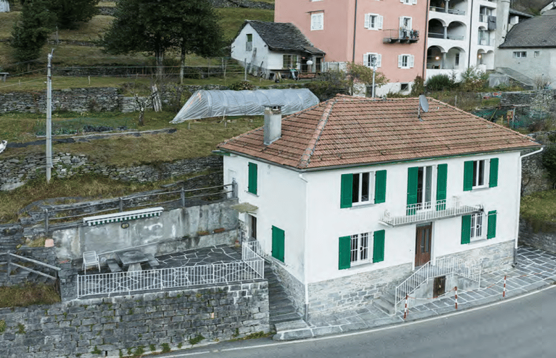 Casa immersa nella natura a Mosogno (1)