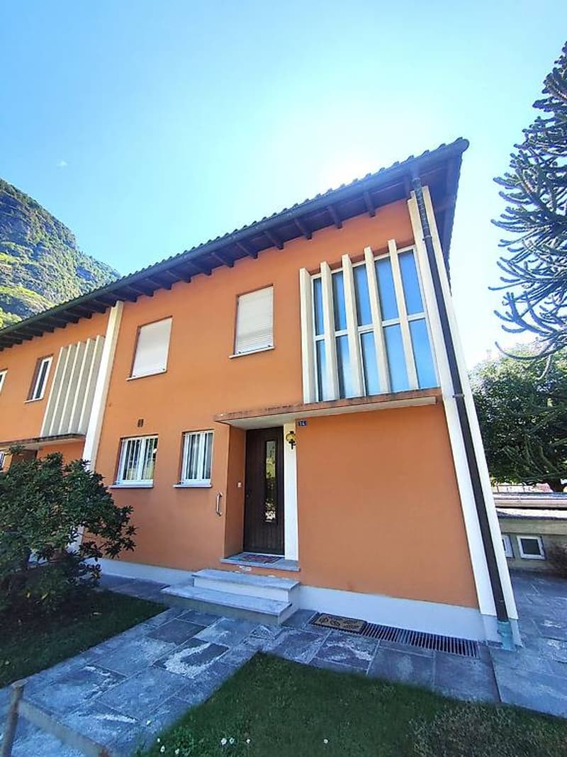 Casa monofamiliare a schiera di prima testa a Biasca (6)