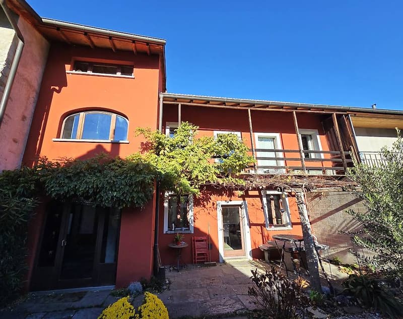 Casa tipica ticinese di 6 locali (1)
