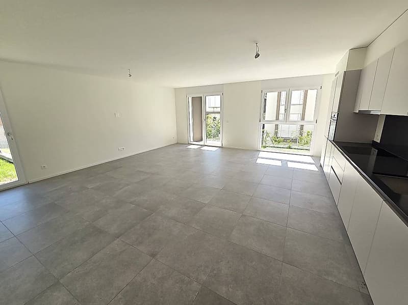 Splendido 4.5 locali con giardino a Claro (7)