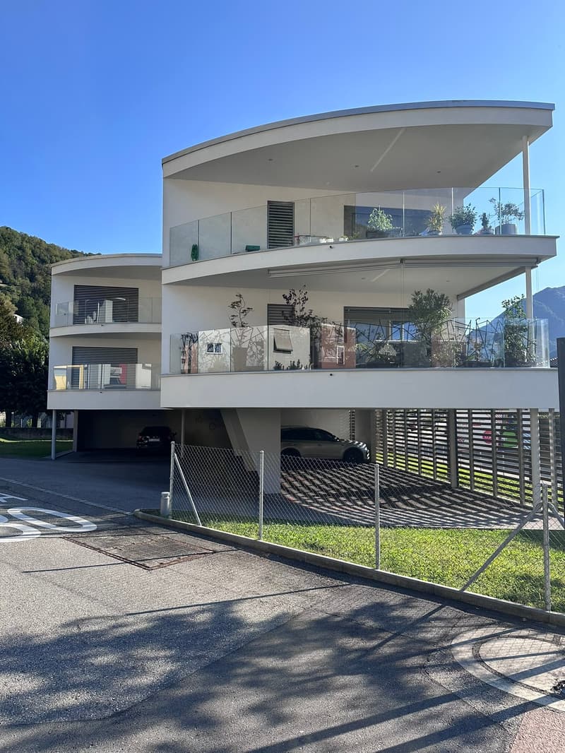 Moderno appartamento 1.5 locali a Carasso (2)