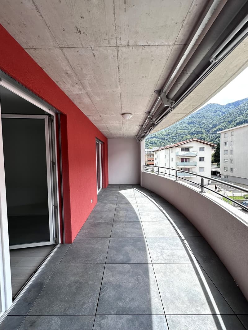 Moderno appartamento 2.5 locali con balcone a Cadenazzo (8)