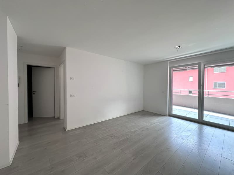 Moderno appartamento 2.5 locali con balcone a Cadenazzo (7)